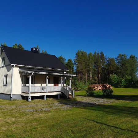 House Next Door The Arctic Circle Villa Overkalix Exterior photo